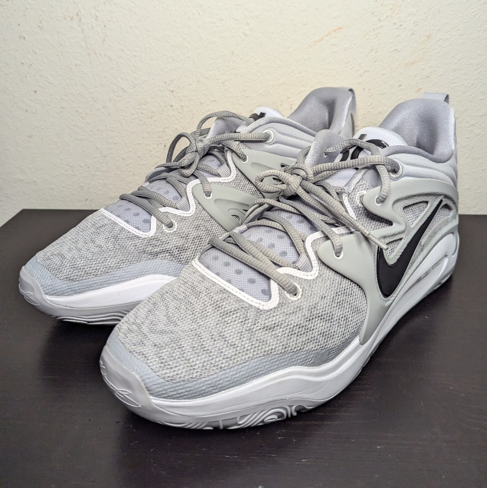 Nike KD 15 TB Mens Sz 13.5 Wolf Grey Kevin Durant Basketball Shoes DX6648-003